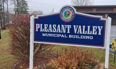 Former Pleasant Valley mayor charged with embezzlement while in her post; city assures no disruption in services